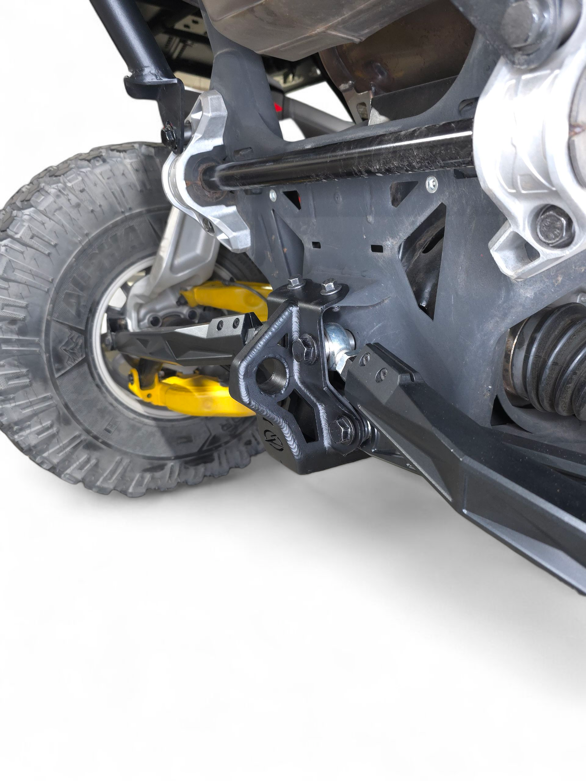 2024-26 Can Am Maverick R Sheet Metal Radius Rod Plate (4 Seat) Works with both RC models