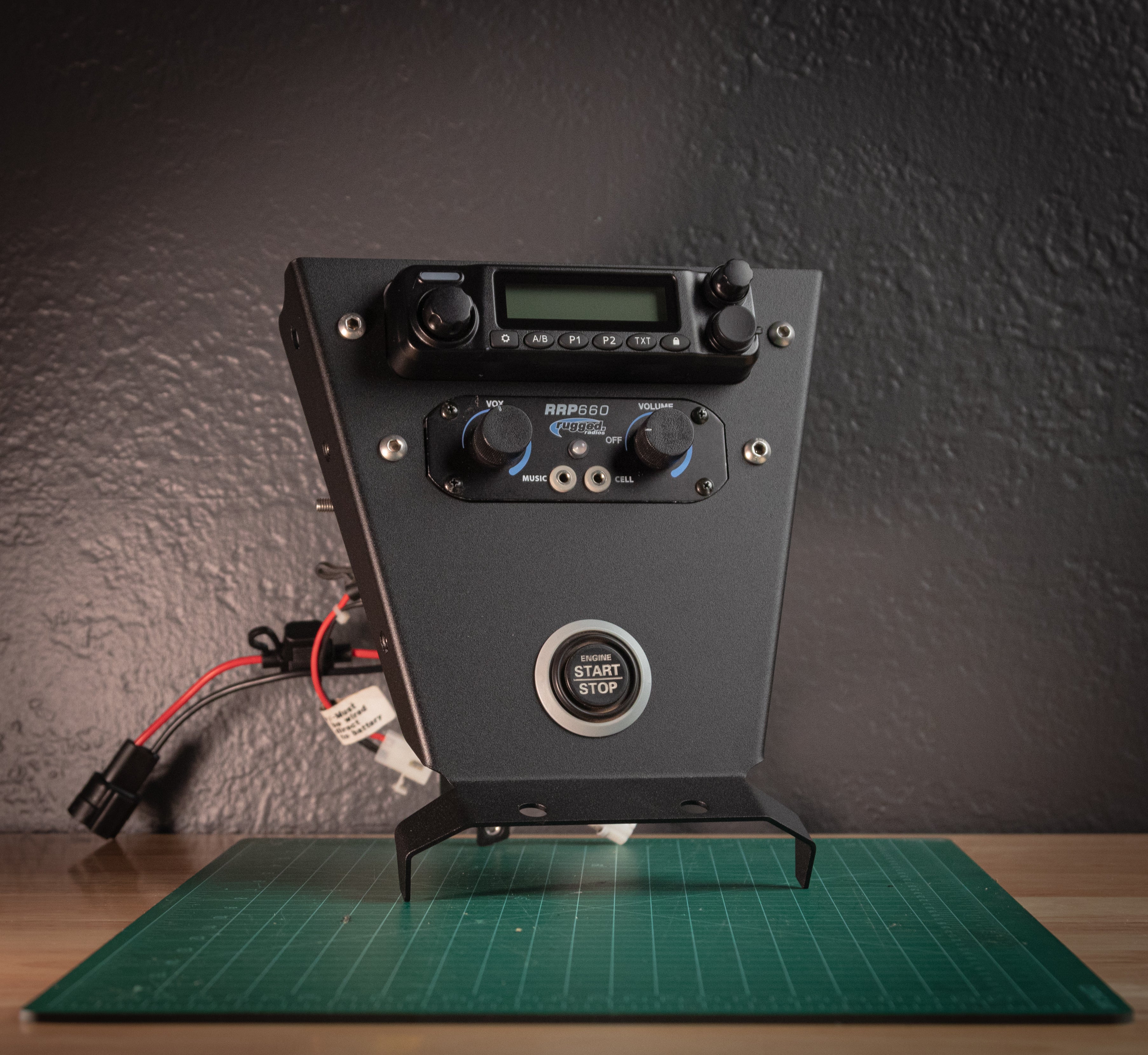 SFM M1 Race Radio Mount (Classic) – Desert Whips